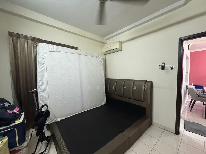 Condominium for Sale at Sri Putramas - Yi Jun Cham - Bedroom - PropertyGuru.com.my