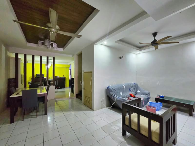 Rumah Teres 2 Tingkat untuk Dijual di Templer Suasana (Rawang) - Zulhilmi Zakaria - Living Room - PropertyGuru.com.my