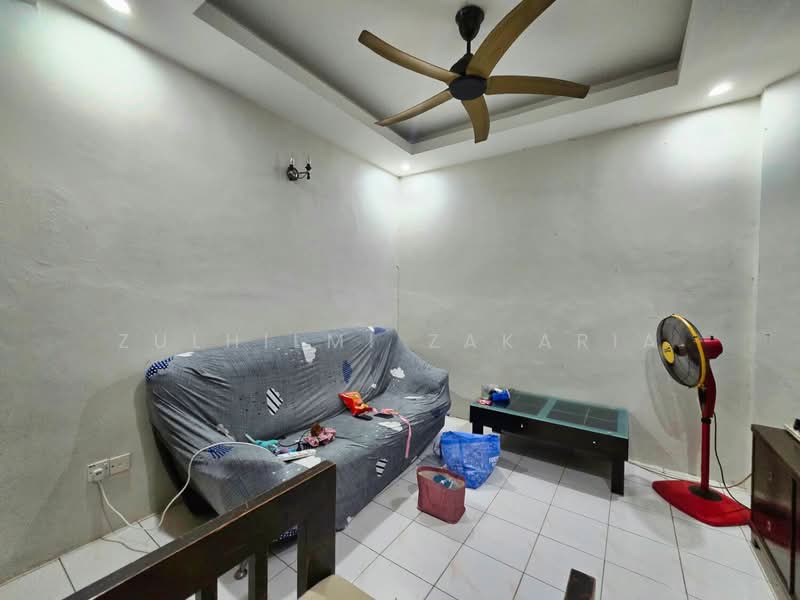 Rumah Teres 2 Tingkat untuk Dijual di Templer Suasana (Rawang) - Zulhilmi Zakaria - Living Room - PropertyGuru.com.my