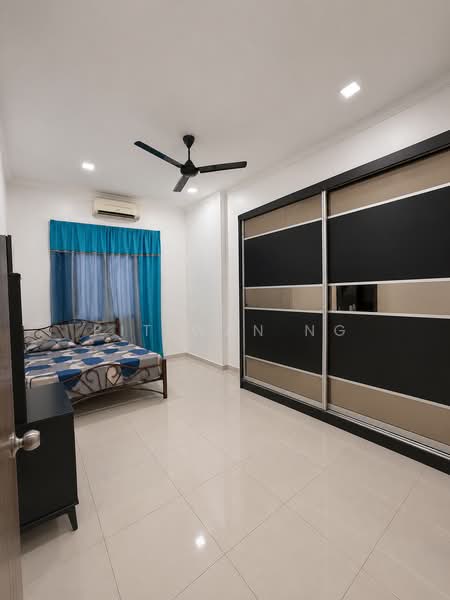 Bungalow for Sale in Taman Senawang Perdana (Senawang) - PIT WAN NG - Bedroom - PropertyGuru.com.my