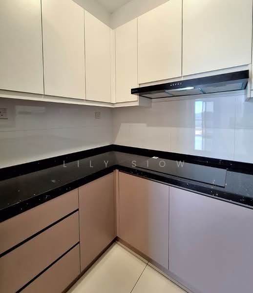 Servis Apartment untuk Dijual di Ten Kinrara - Lily Siow - Kitchen - PropertyGuru.com.my