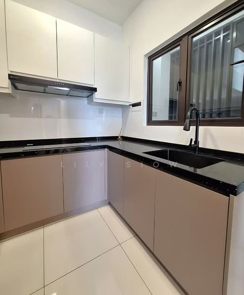Servis Apartment untuk Dijual di Ten Kinrara - Lily Siow - Kitchen - PropertyGuru.com.my
