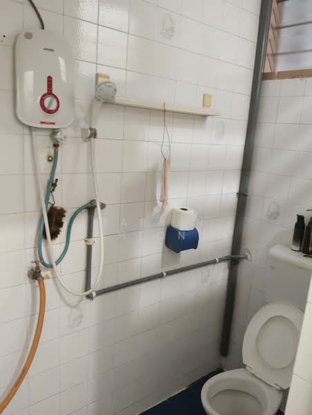 Tanah Kediaman untuk Dijual di Taman Seremban Jaya (Rantau) - Darren Cheong - Bathroom - PropertyGuru.com.my