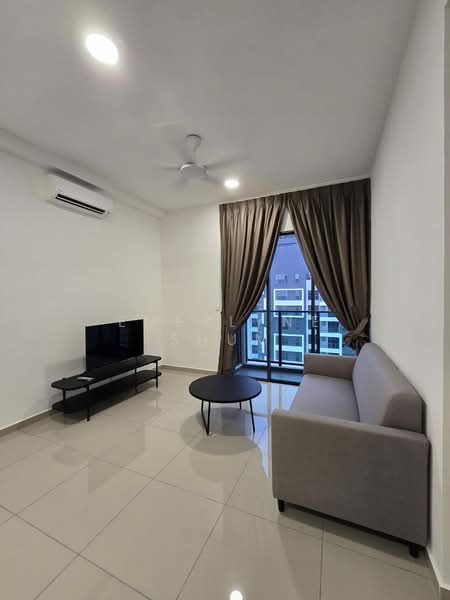 Servis Apartment untuk Disewa di Suria Garden - Emerlyne Shum - Living Room - PropertyGuru.com.my