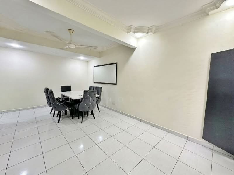 2-storey Terraced House for Sale in Pasir Gudang (Johor) - Sufi Norman - Dining Room - PropertyGuru.com.my