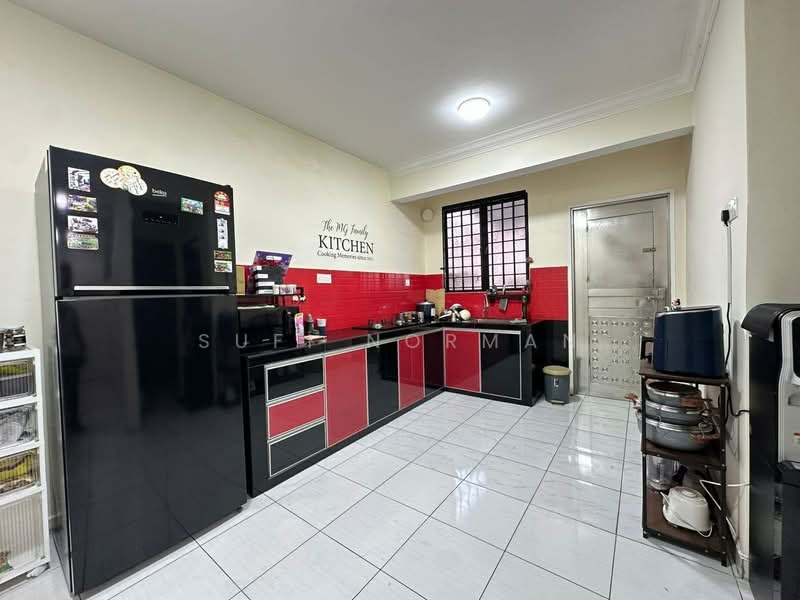 2-storey Terraced House for Sale in Pasir Gudang (Johor) - Sufi Norman - Kitchen - PropertyGuru.com.my
