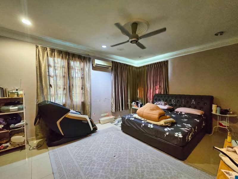 Rumah Berkembar untuk Dijual di Seksyen 27 (Shah Alam) - Zulhilmi Zakaria - Bedroom - PropertyGuru.com.my