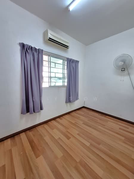 Condominium for Sale at Bayan Villa, Seri Kembangan - Lily Siow - Room - PropertyGuru.com.my