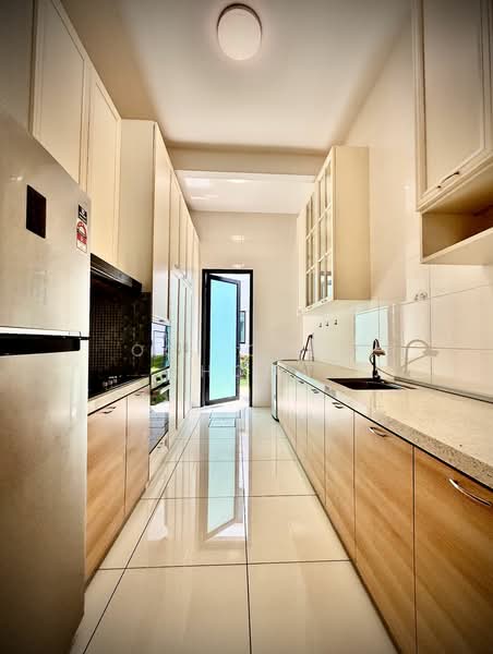 Rumah Teres untuk Dijual di Bandar Cassia (Batu Kawan) - Ooi Chee Khoon - Kitchen - PropertyGuru.com.my