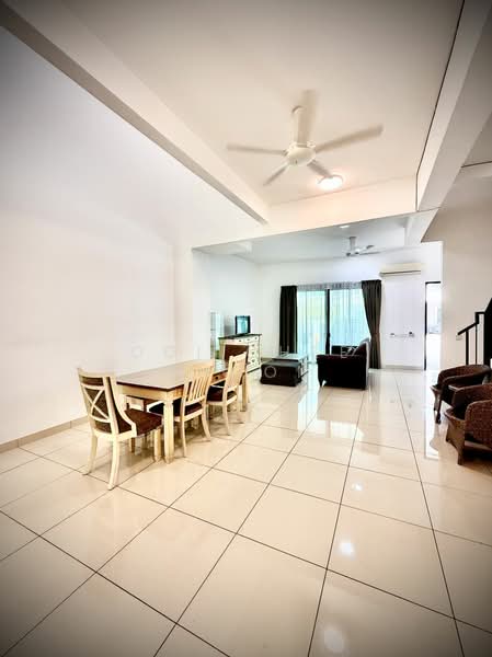 Rumah Teres untuk Dijual di Bandar Cassia (Batu Kawan) - Ooi Chee Khoon - Living Room - PropertyGuru.com.my