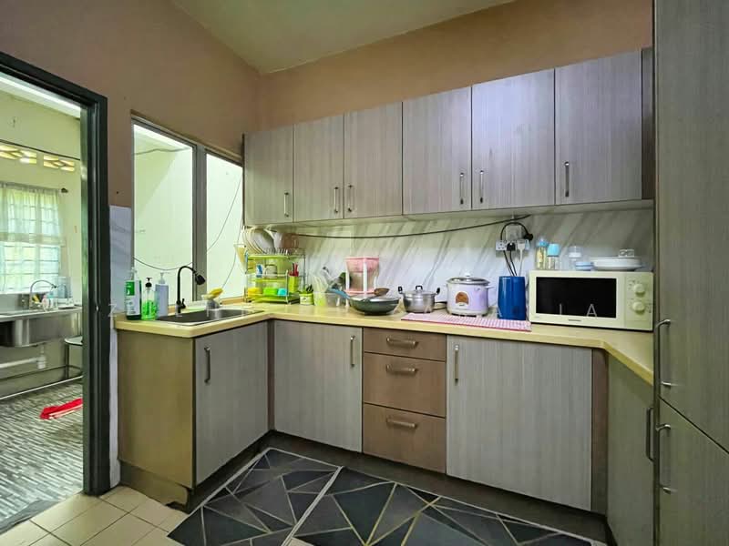 2.5-storey Terraced House for Sale in Seksyen 4 (Bangi) - Zulhilmi Zakaria - Kitchen - PropertyGuru.com.my
