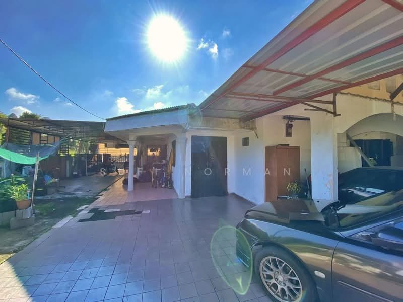 1-storey Terraced House for Sale in Pasir Gudang (Johor) - Sufi Norman - Exterior - PropertyGuru.com.my