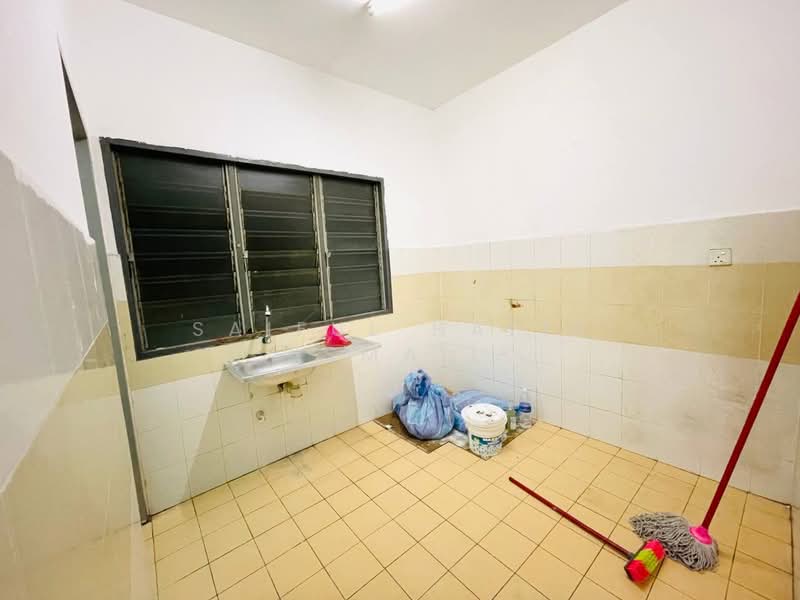 Rumah Flat untuk Dijual di Flat PKNS Taman Kuang Raya - Saiful Hafiz Ismail - PropertyGuru.com.my
