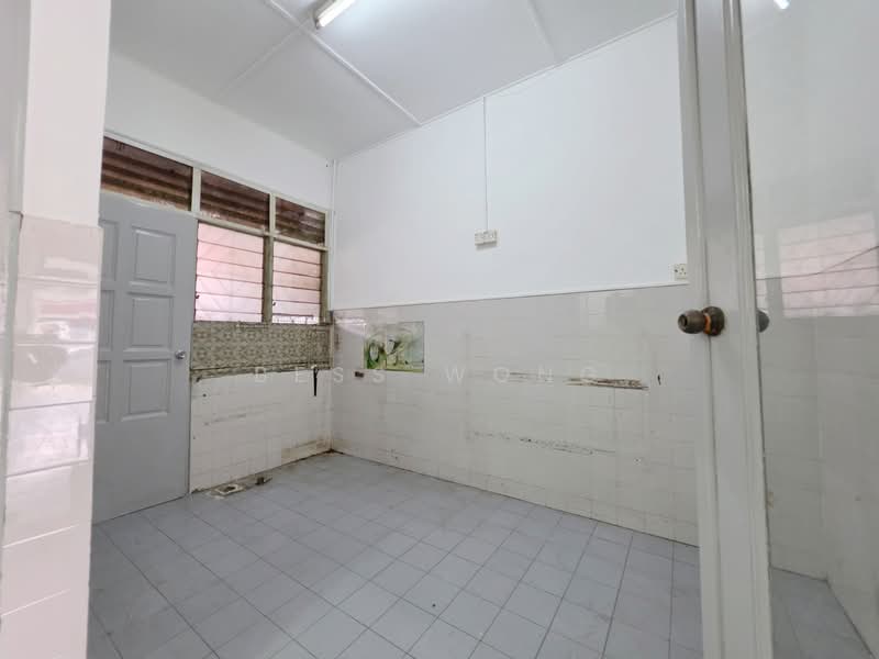 1-storey Terraced House for Sale in Taman Johor Jaya (Johor Bahru) - Bess Wong - PropertyGuru.com.my