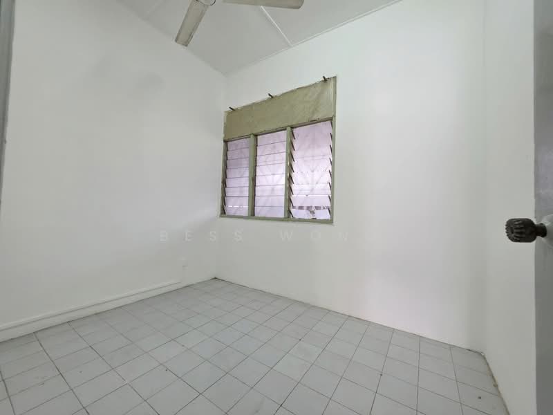 1-storey Terraced House for Sale in Taman Johor Jaya (Johor Bahru) - Bess Wong - PropertyGuru.com.my