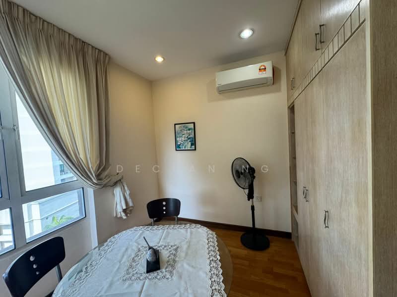 Kondominium untuk Dijual di Gurney Park Condominium - Declan Ng - Dining Room - PropertyGuru.com.my