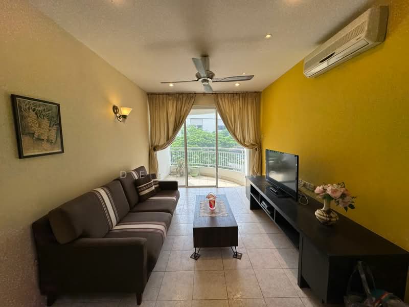 Kondominium untuk Dijual di Gurney Park Condominium - Declan Ng - Living Room - PropertyGuru.com.my