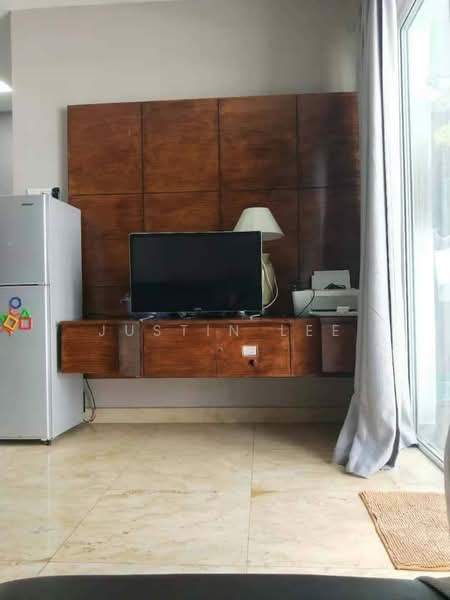 Kondominium untuk Disewa di Mei on The Madge (Vista Permai) - Justin Lee - Living Room - PropertyGuru.com.my