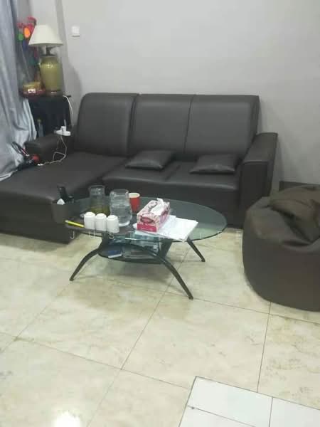 Kondominium untuk Disewa di Mei on The Madge (Vista Permai) - Justin Lee - Living Room - PropertyGuru.com.my