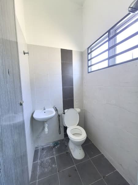 Rumah Teres 1 Tingkat untuk Dijual di Bandar Lahat Baru (Lahat) - Kelvin Chong - Bathroom - PropertyGuru.com.my
