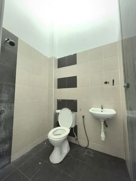 Rumah Teres 1 Tingkat untuk Dijual di Bandar Lahat Baru (Lahat) - Kelvin Chong - Bathroom - PropertyGuru.com.my