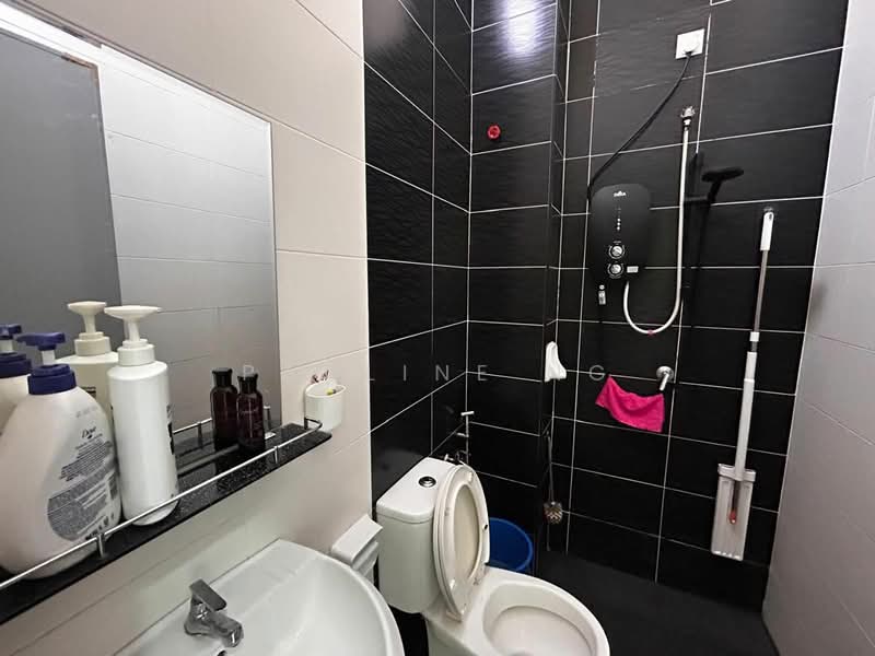Terraced House for Rent in Johor Bahru (Johor) - Pauline Ng - Bathroom - PropertyGuru.com.my