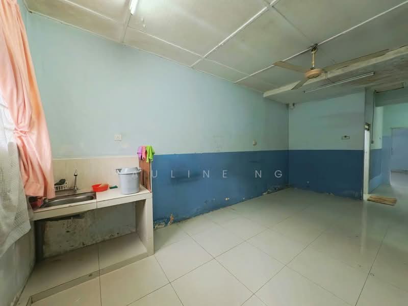 Rumah Flat untuk Dijual di Taman Universiti - Pauline Ng - Kitchen - PropertyGuru.com.my