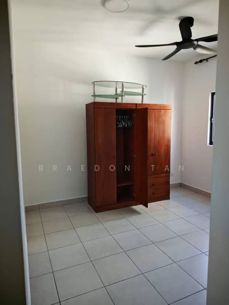 Servis Apartment untuk Disewa di Flora Residency - Braedon Tan - Bedroom - PropertyGuru.com.my