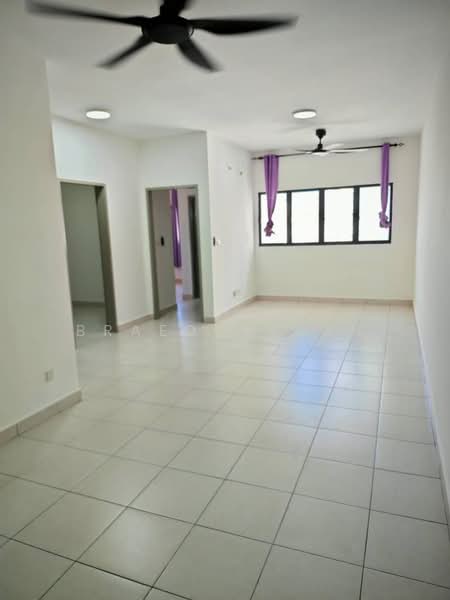 Servis Apartment untuk Disewa di Flora Residency - Braedon Tan - Living Room - PropertyGuru.com.my