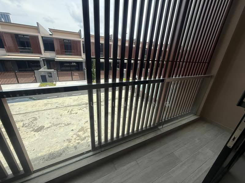 2-storey Terraced House for Sale in Puteri Harbour (Iskandar Puteri (Nusajaya)) - Pauline Ng - Exterior - PropertyGuru.com.my