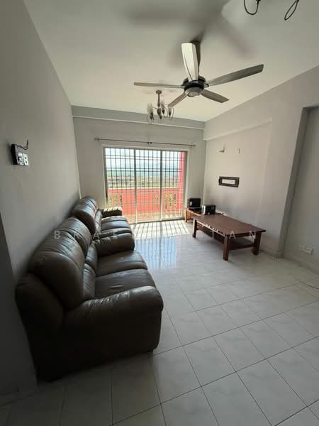 Pangsapuri untuk Disewa di Anggerik Villa 2 Apartment - Braedon Tan - Living Room - PropertyGuru.com.my