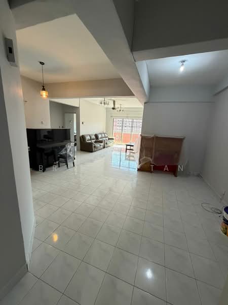 Pangsapuri untuk Disewa di Anggerik Villa 2 Apartment - Braedon Tan - Living Room - PropertyGuru.com.my