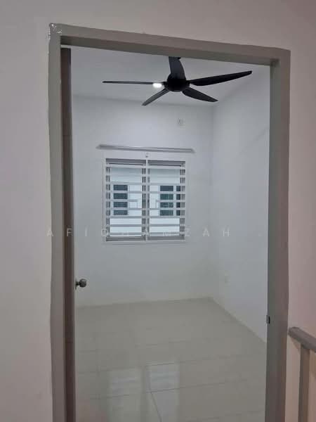 Terraced House for Rent in Seberang Perai (Penang) - AfiqHamzah . - Bedroom - PropertyGuru.com.my
