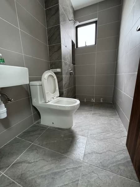 Service Residence for Rent at Veranda Residence - Katherine Low - Bathroom - PropertyGuru.com.my