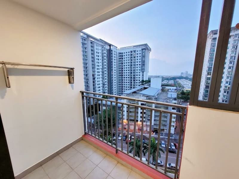Pangsapuri untuk Dijual di Austin Regency (Pangsapuri Austin Perdana) - Katherine Low - Balcony - PropertyGuru.com.my