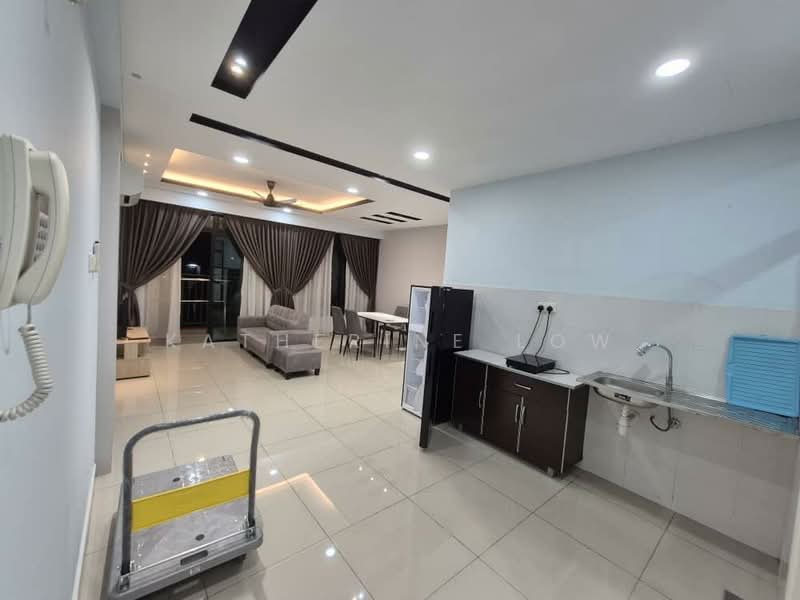 Pangsapuri untuk Dijual di Austin Regency (Pangsapuri Austin Perdana) - Katherine Low - Living Room - PropertyGuru.com.my