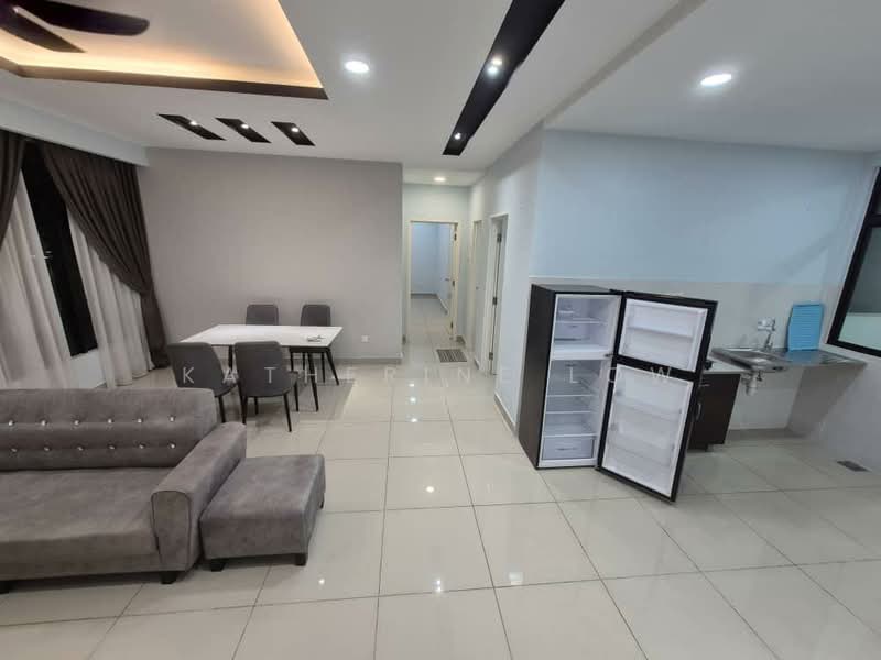 Pangsapuri untuk Dijual di Austin Regency (Pangsapuri Austin Perdana) - Katherine Low - Living Room - PropertyGuru.com.my