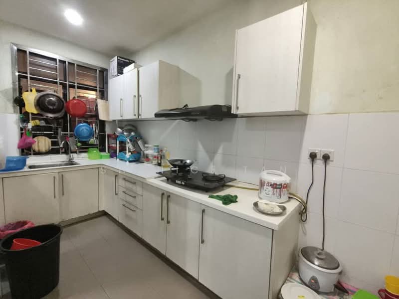 Service Residence for Sale at Jentayu Residensi @ Tampoi - Shanice Tan - Kitchen - PropertyGuru.com.my