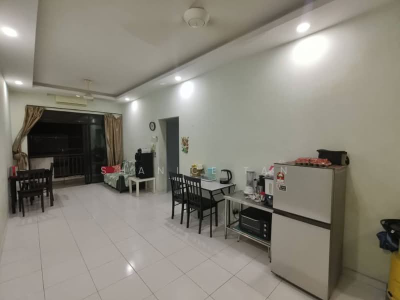 Service Residence for Sale at Jentayu Residensi @ Tampoi - Shanice Tan - Living Room - PropertyGuru.com.my