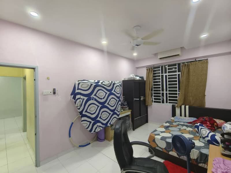 Service Residence for Sale at Jentayu Residensi @ Tampoi - Shanice Tan - Bedroom - PropertyGuru.com.my