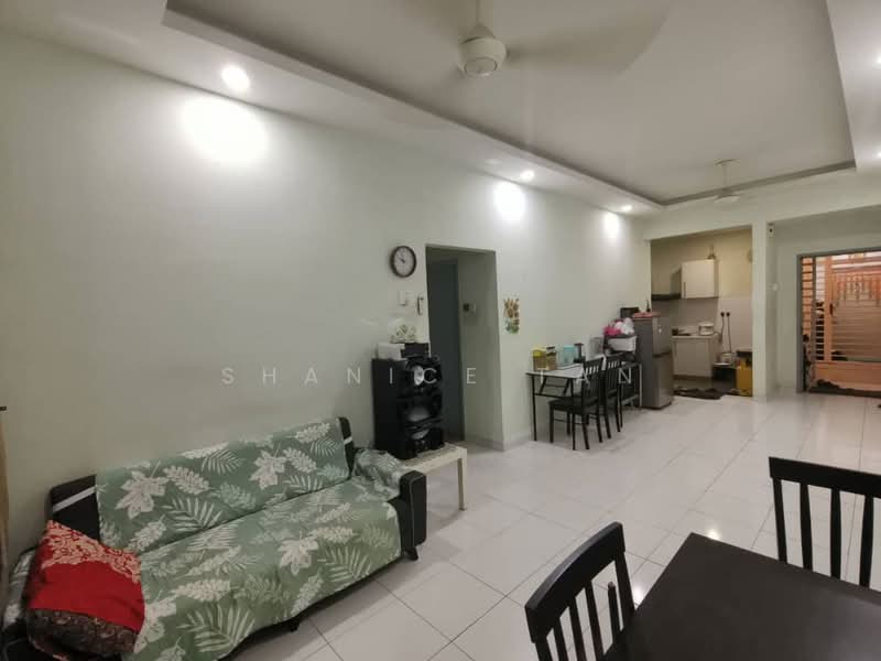 Service Residence for Sale at Jentayu Residensi @ Tampoi - Shanice Tan - Living Room - PropertyGuru.com.my
