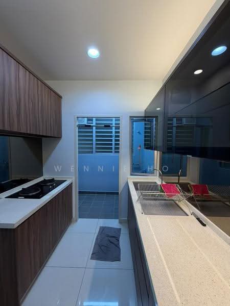 Service Residence for Sale at Savanna Executive Suite @ Southville City - Wennie Ho - Kitchen - PropertyGuru.com.my