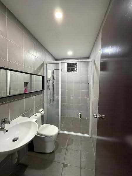 Service Residence for Sale at Savanna Executive Suite @ Southville City - Wennie Ho - Bathroom - PropertyGuru.com.my
