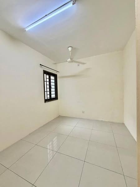 Pangsapuri untuk Dijual di Larkin Residence (Phase One) - Ken Chai - PropertyGuru.com.my