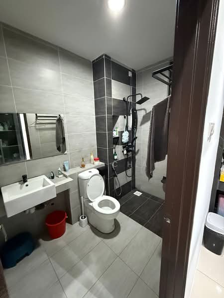 Servis Apartment untuk Dijual di 8Scape Residence @ Sutera - Ken Chai - PropertyGuru.com.my