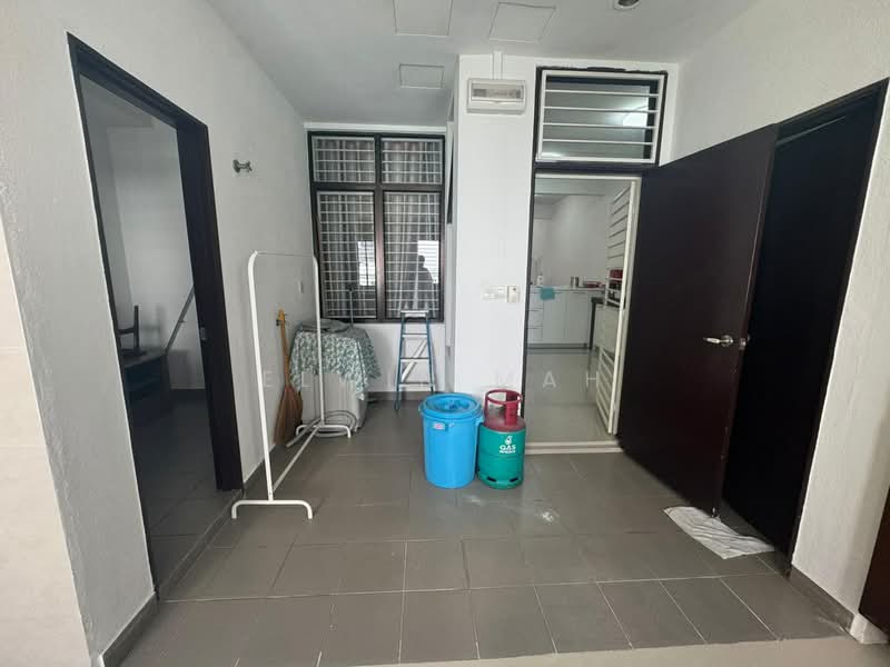 2-storey Terraced House for Sale in M Residence (Rawang) - Elwin Mah - Entrance - PropertyGuru.com.my
