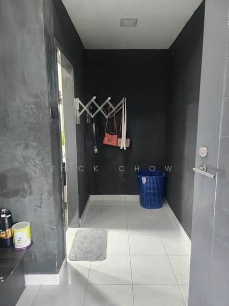 Rumah Teres 2 Tingkat untuk Dijual di Bandar Tiram (Ulu Tiram) - Zack Chow - Entrance - PropertyGuru.com.my