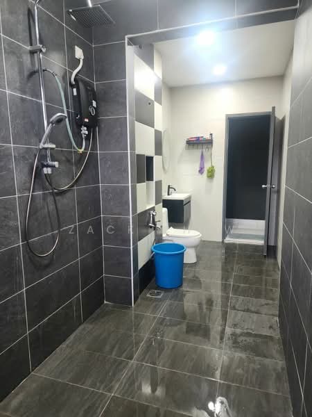 Rumah Teres 2 Tingkat untuk Dijual di Bandar Tiram (Ulu Tiram) - Zack Chow - Bathroom - PropertyGuru.com.my