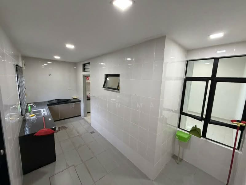 2-storey Terraced House for Sale in Bandar Tasik Puteri (Rawang) - Elwin Mah - Kitchen - PropertyGuru.com.my