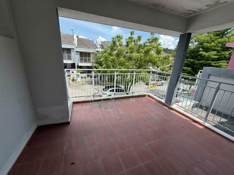 2-storey Terraced House for Sale in Bandar Tasik Puteri (Rawang) - Elwin Mah - Balcony - PropertyGuru.com.my